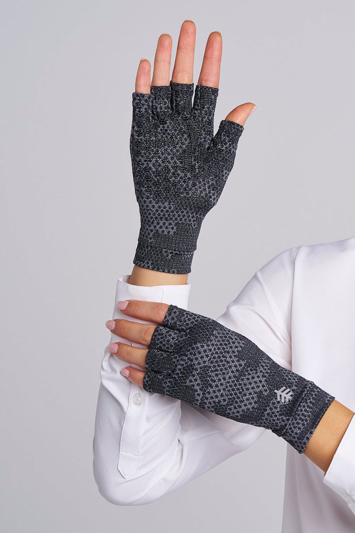 Fingerless UV Sun Gloves | Charcoal Coolibar Camo