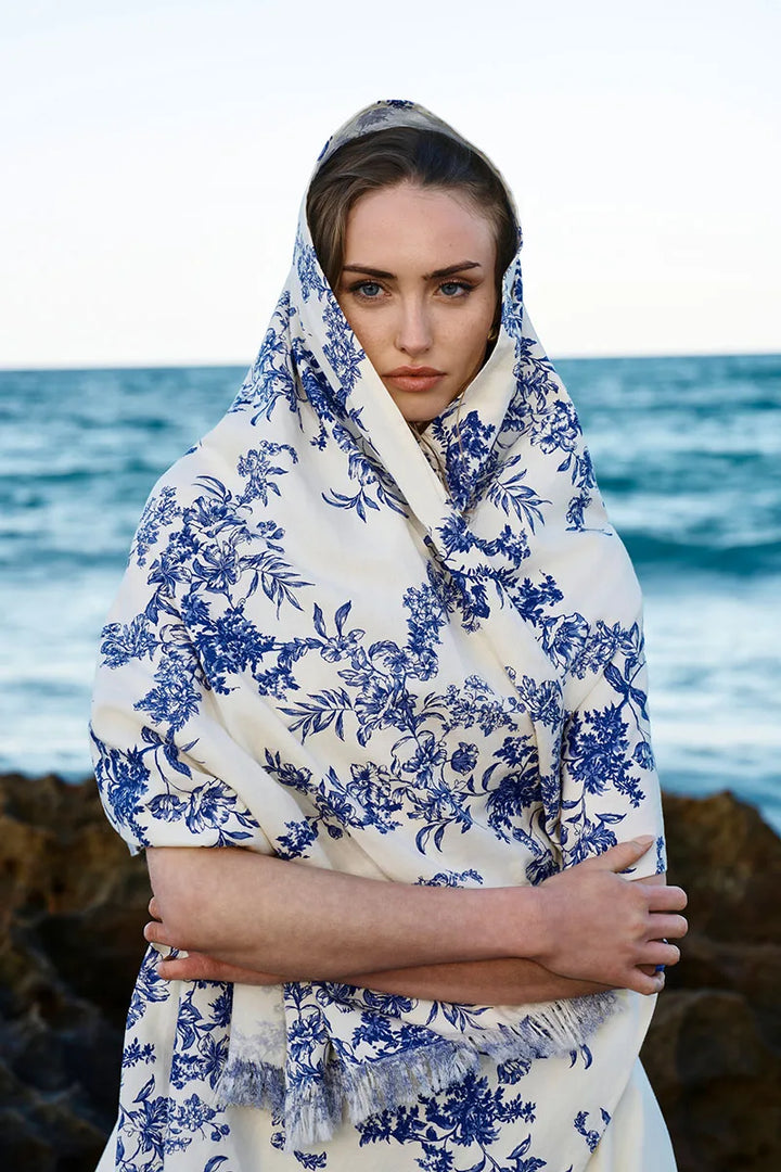 The Melbourne Shawl | Vanilla China Blue Damask UPF 50+