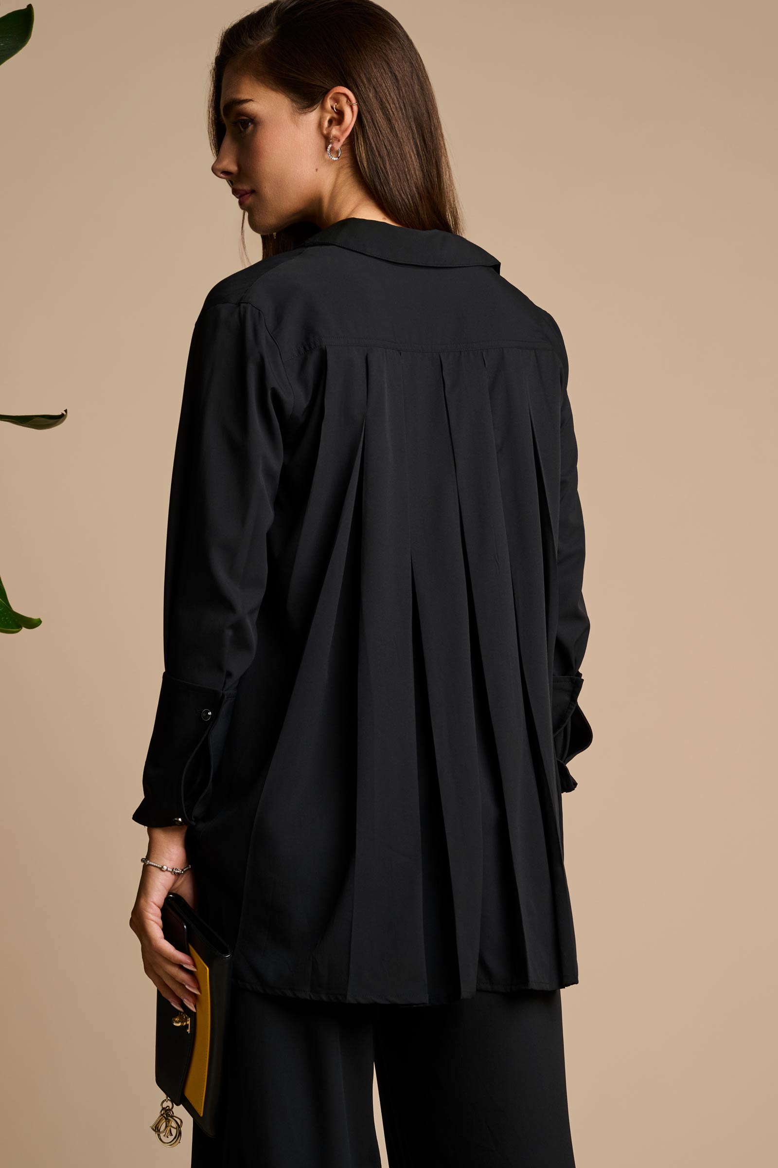 PLEAT BACK SHIRT main image 1