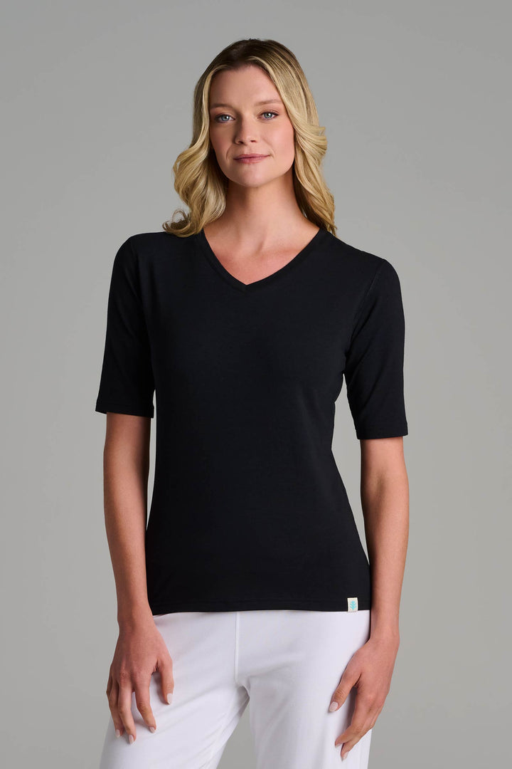 Women's Fitted V-Neck Short Sleeve T-Shirt | Black