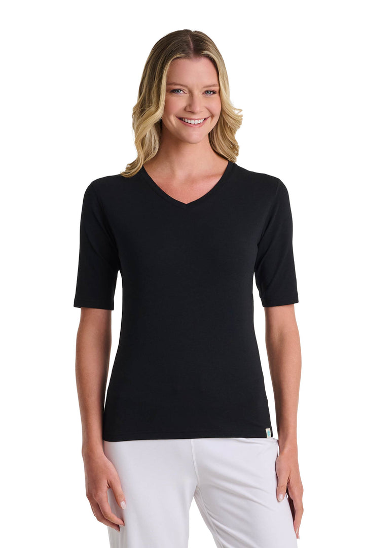 Women's Fitted V-Neck Short Sleeve T-Shirt | Black