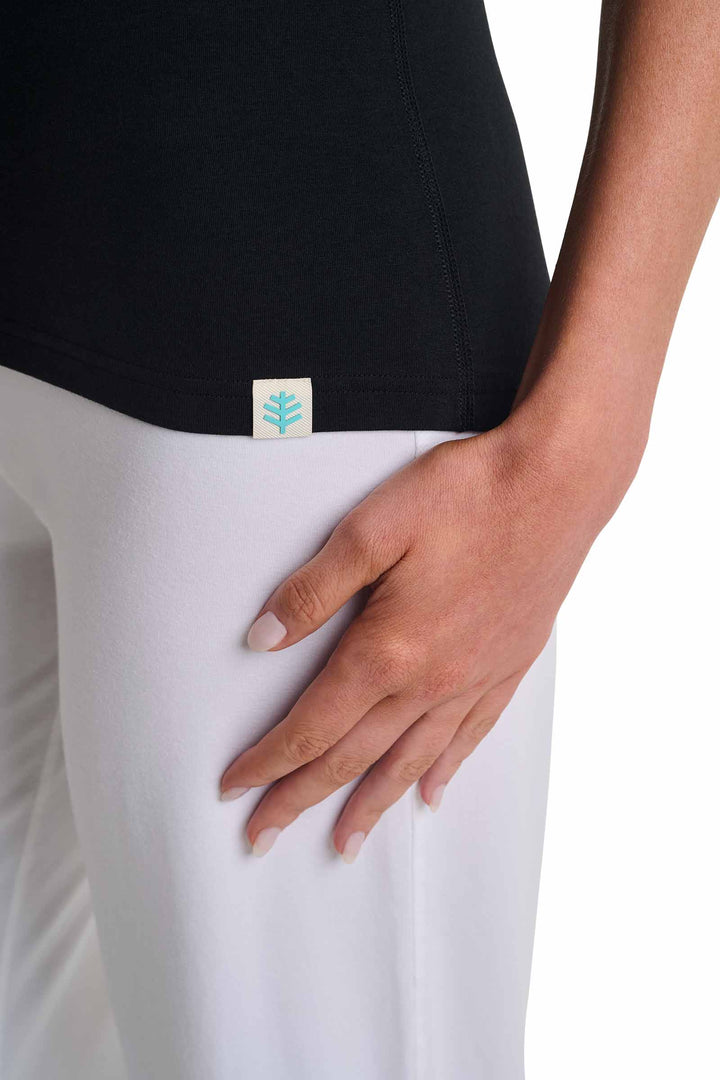 Women's Fitted V-Neck Short Sleeve T-Shirt | Black