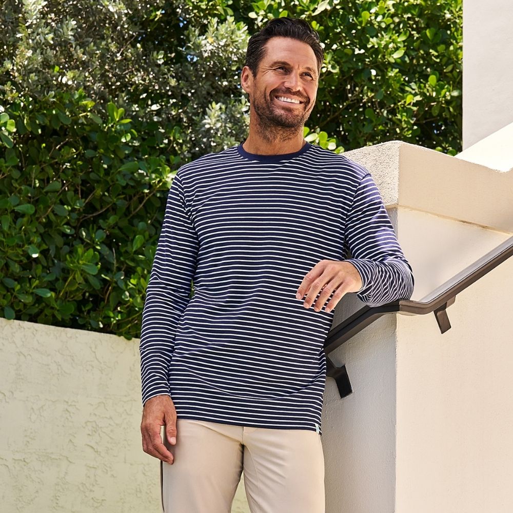Heren Casual V-hals Shirt met Lange Mouwen - Laarhout Mode Heren Casual V-hals Shirt met Lange Mouwen - Laarhout Mode
