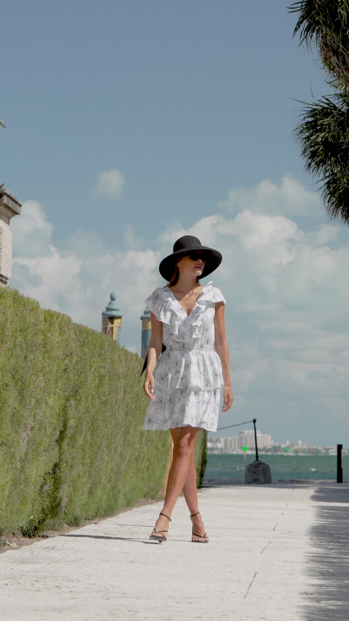 V-Neck Dress | White/Black Perfect Peony